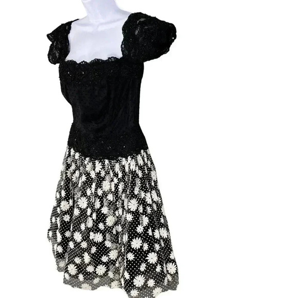 Carol Mignon NWT Womens10 Fit Flare Dress Bodice Daisy Motif VTG 80s MSRP 495.00 - Picture 6 of 15